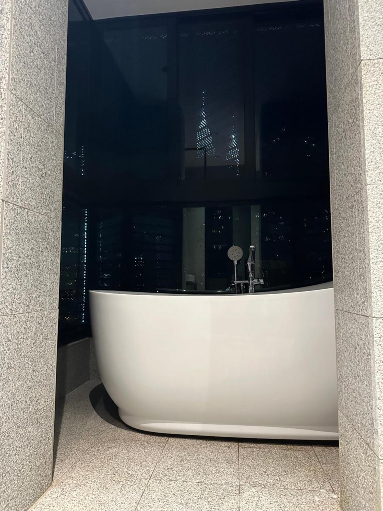 Scarletz Suites Klcc By Aura Kuala Lumpur Bagian luar foto