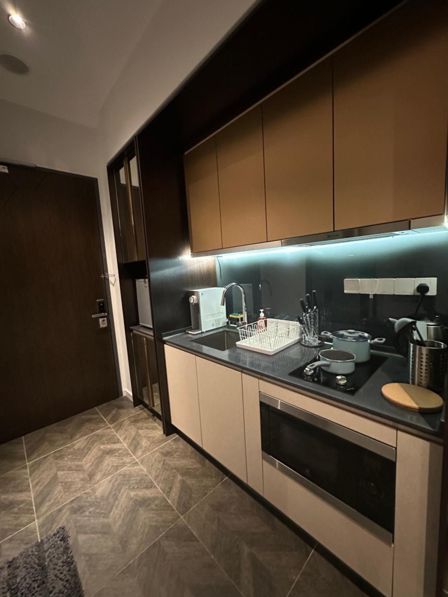 Scarletz Suites Klcc By Aura Kuala Lumpur Bagian luar foto